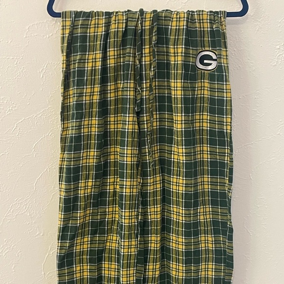 Green Bay Packers Men’s Flannel Pajamas Pants NFL Team Apparel M Plaid Sleepwear - Picture 2 of 6